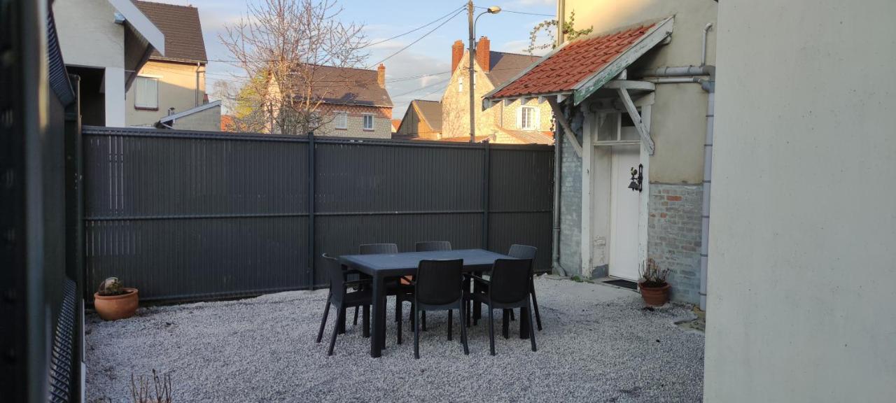 Gite Des Brebis Warmeriville Exterior foto